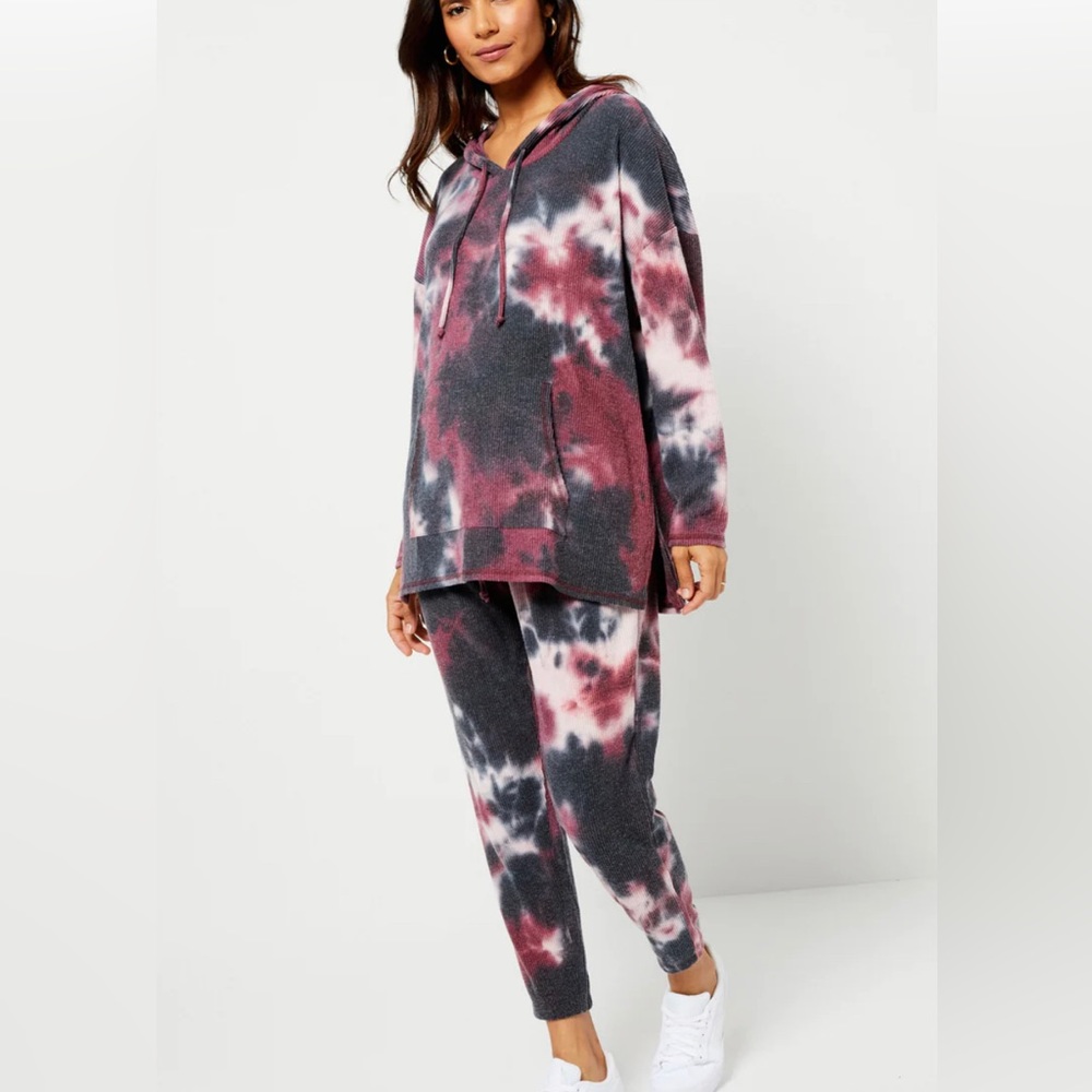 Brand new Chaser tie dye maternity sweat outfit